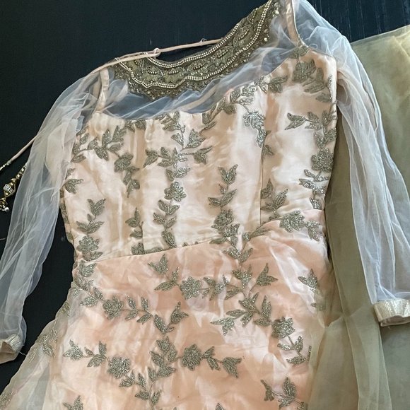 Indian Gown - Picture 2 of 5